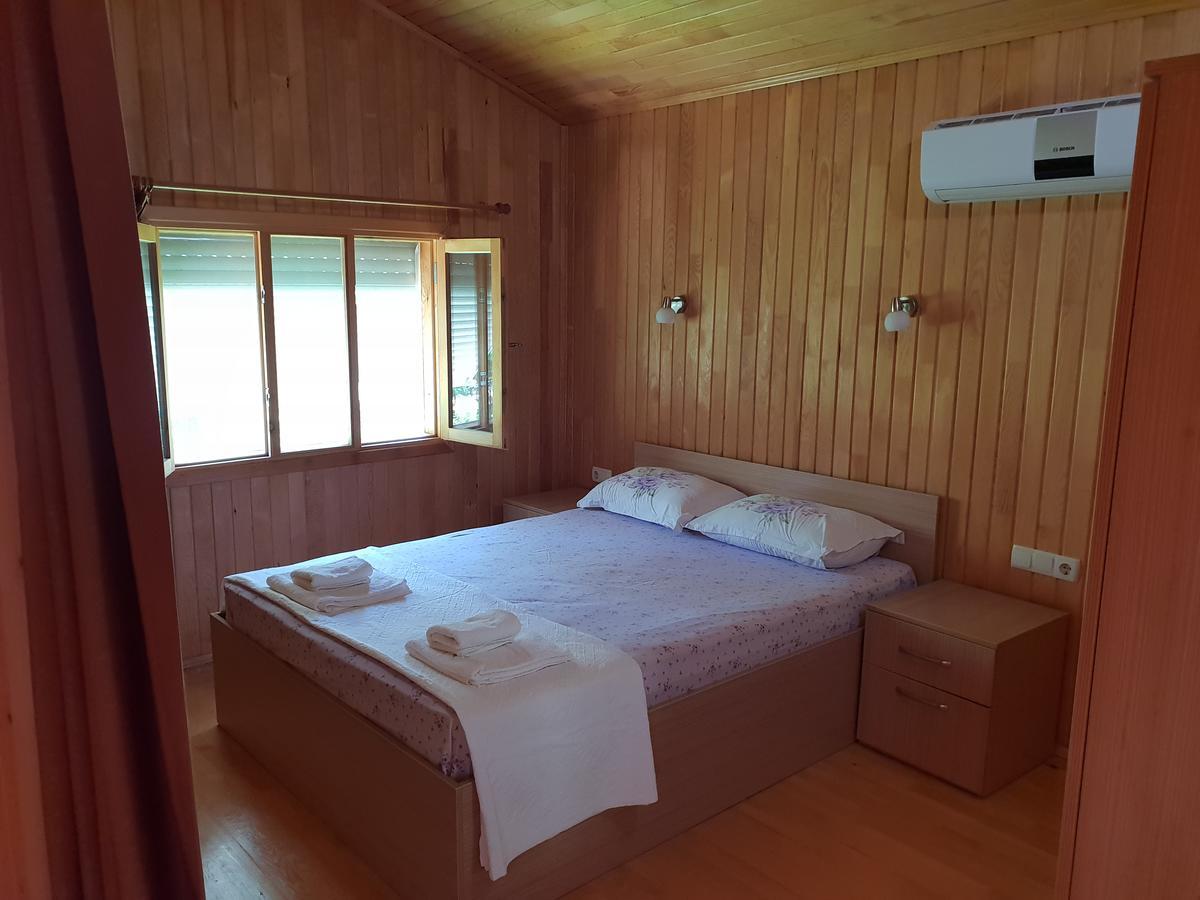 Estelar Bungalow Çıralı Luaran gambar