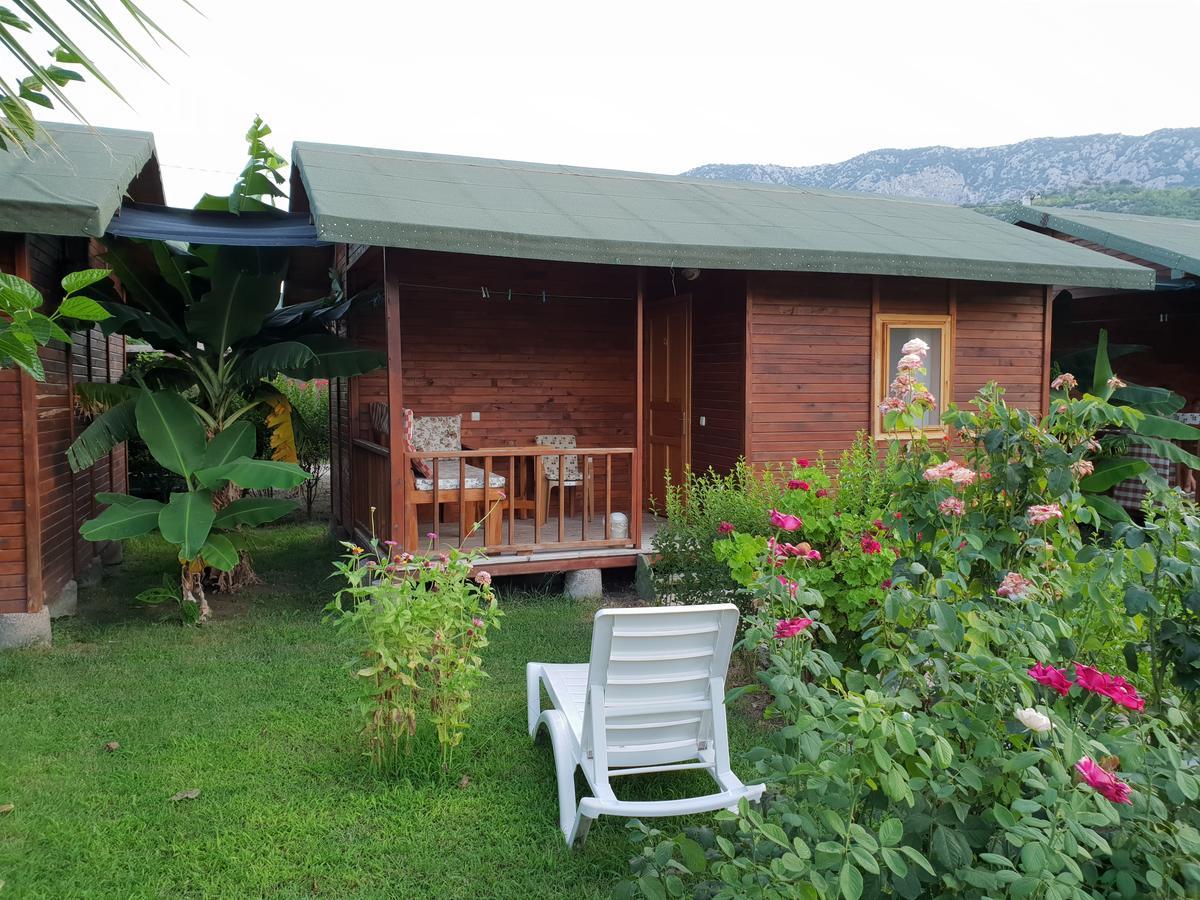 Estelar Bungalow Çıralı Luaran gambar