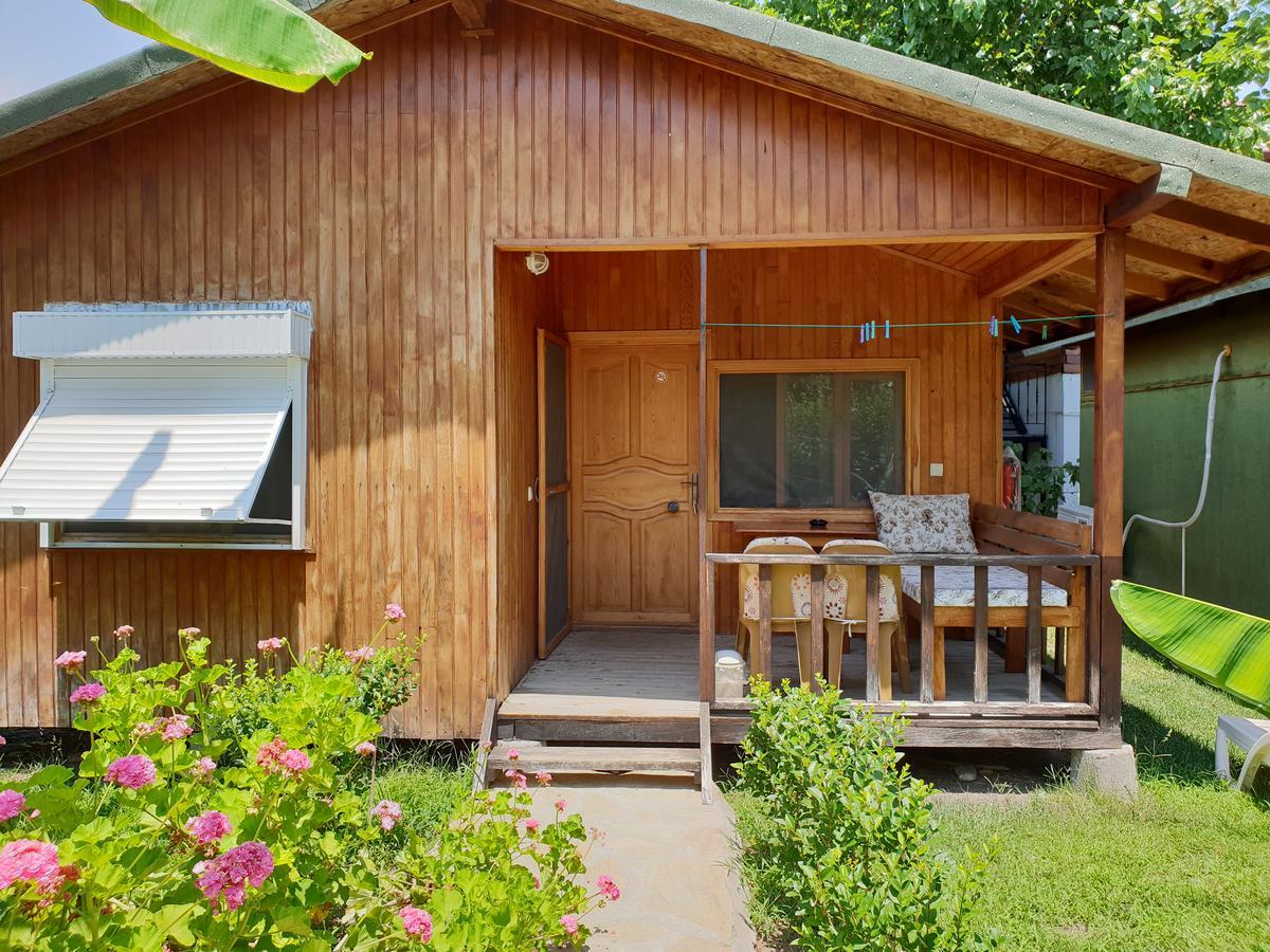 Estelar Bungalow Çıralı Luaran gambar